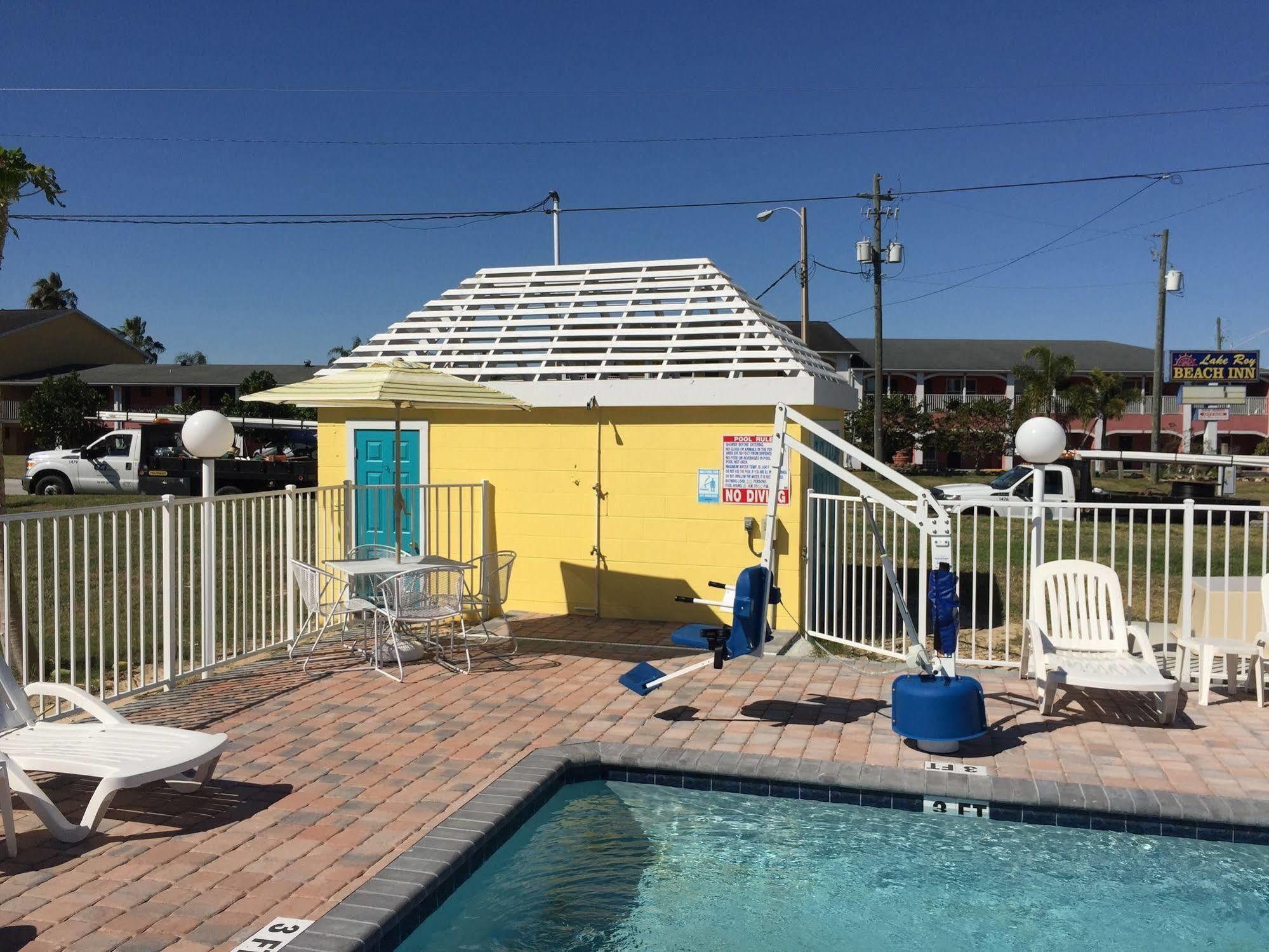 Economy Suites Cypress Gardens Exterior photo